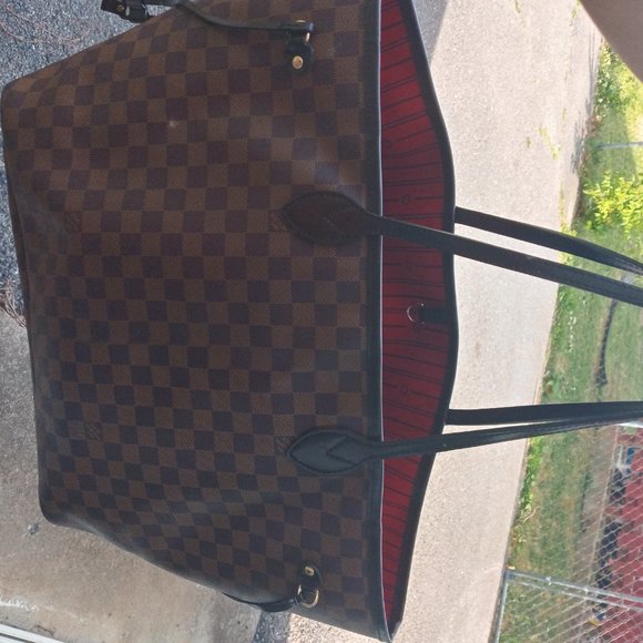 louis Vuitton - Picture 8 of 11